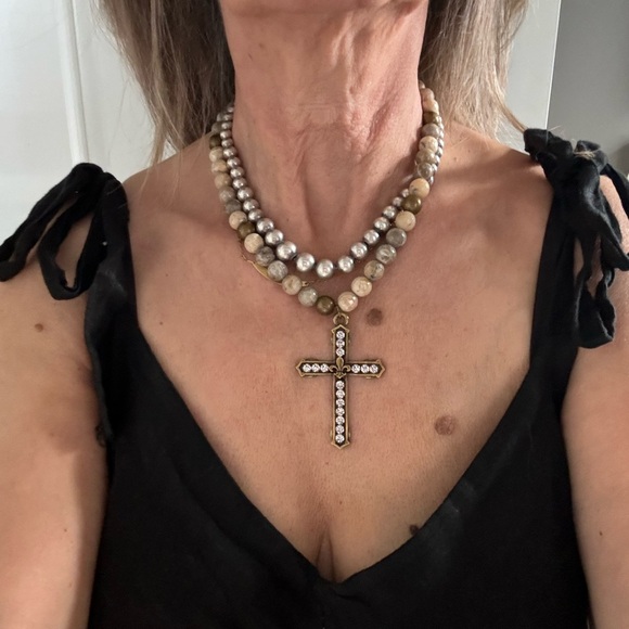 French Kande cross necklace form the chatelet collection circa 2018 - Picture 3 of 3